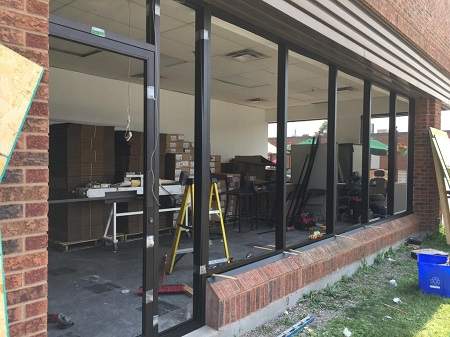 Commercial Aluminum Storefront Repair & Replacement in Barrie, Ontario. Barrie Affordable 24/7 Emergency Aluminum Storefront Replacement.